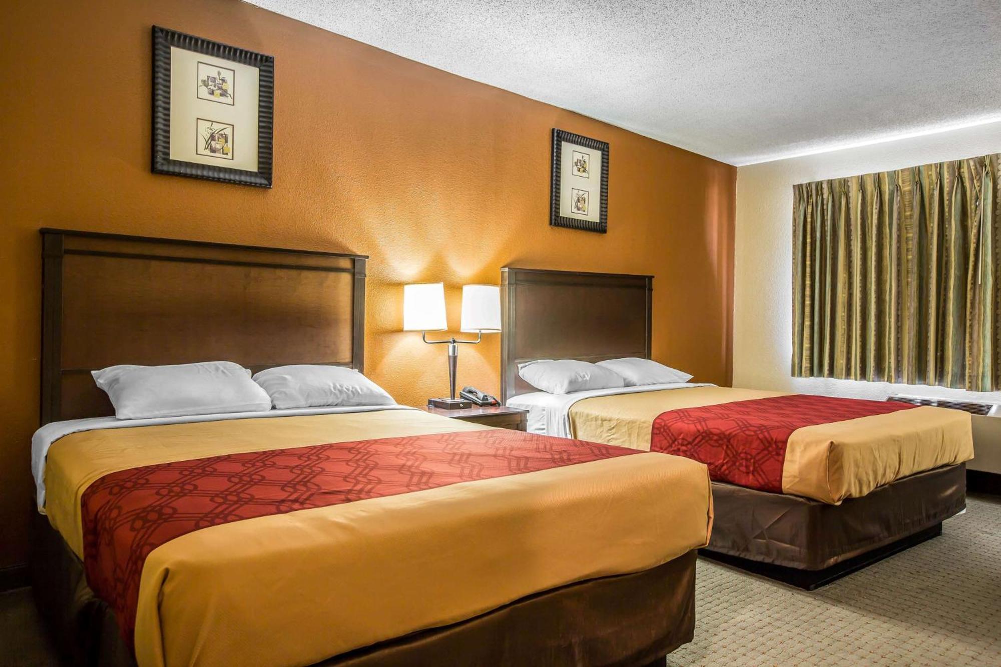 Queen Room Two Queen Beds Non-Smoking